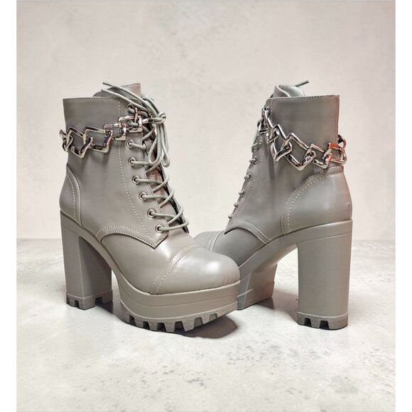 Chunky Platform Lace-Up Ankle Boots With Chain Detail In Light Olive Faux Leathe - Picture 6 of 7